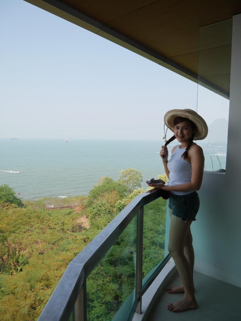Sonrisa Srirachaที่พักติดทะเล Si Racha Buitenkant foto
